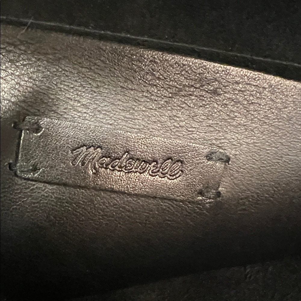 Madewell black leather shoulder bag. Adjustable strap - Picture 7 of 7